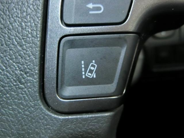 ハイエースバン スーパーGL ダークプライムII ワンオーナー 衝突被害軽減システム 横滑り防止機能 ABS エアバッグ 盗難防止装置 バックカメラ ETC ドラレコ ミュージックプレイヤー接続可 CD スマートキー キーレス フル装備 Wエアコン(12枚目)