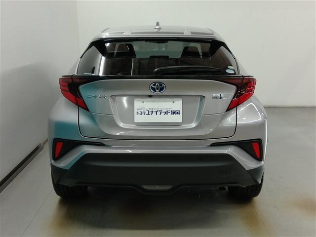 C-HR G ハイブリッド ワンオーナー ハーフレザー 安全装備 衝突被害軽減システム 横滑り防止機能 ABS エアバッグ オートクルーズコントロール 盗難防止装置 バックカメラ ETC ドラレコ スマートキー(4枚目)