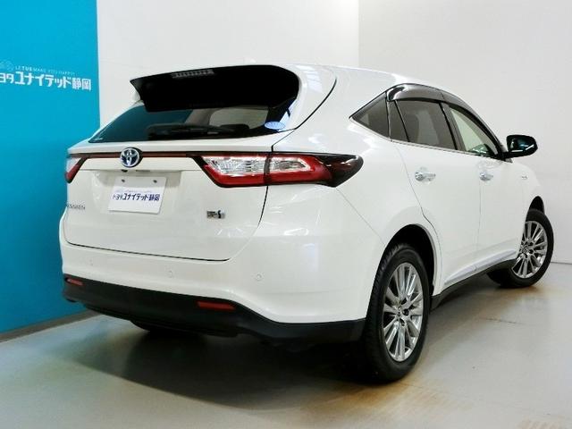 ハリアーハイブリッド プログレス　メタル　アンド　レザーパッケージ　ハイブリッド　ワンオーナー　４ＷＤ　革シート　電動シート　安全装備　衝突被害軽減システム　横滑り防止機能　ＡＢＳ　エアバッグ　オートクルーズコントロール　盗難防止装置　バックカメラ　ＥＴＣ　ドラレコ（2枚目）