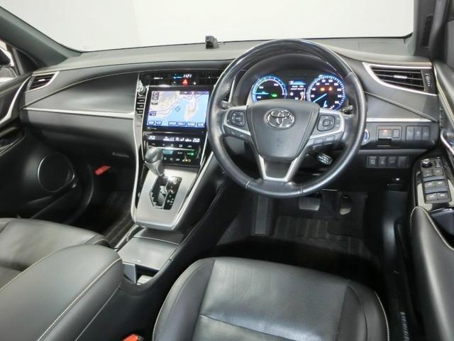 ハリアーハイブリッド プログレス　メタル　アンド　レザーパッケージ　ハイブリッド　ワンオーナー　４ＷＤ　革シート　電動シート　安全装備　衝突被害軽減システム　横滑り防止機能　ＡＢＳ　エアバッグ　オートクルーズコントロール　盗難防止装置　バックカメラ　ＥＴＣ　ドラレコ（3枚目）