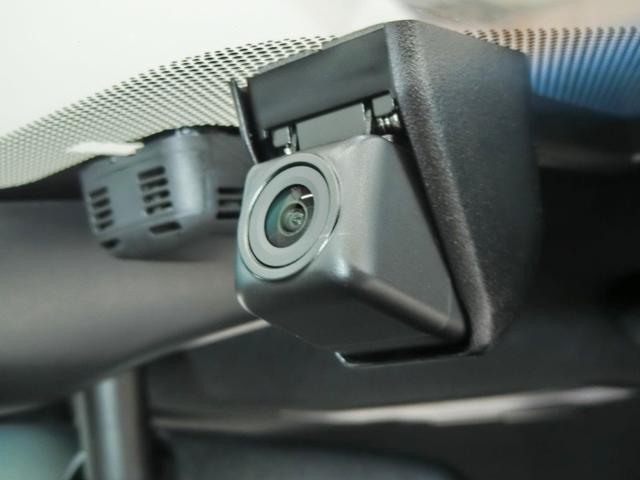 ハリアーハイブリッド プログレス　メタル　アンド　レザーパッケージ　ハイブリッド　ワンオーナー　４ＷＤ　革シート　電動シート　安全装備　衝突被害軽減システム　横滑り防止機能　ＡＢＳ　エアバッグ　オートクルーズコントロール　盗難防止装置　バックカメラ　ＥＴＣ　ドラレコ（4枚目）