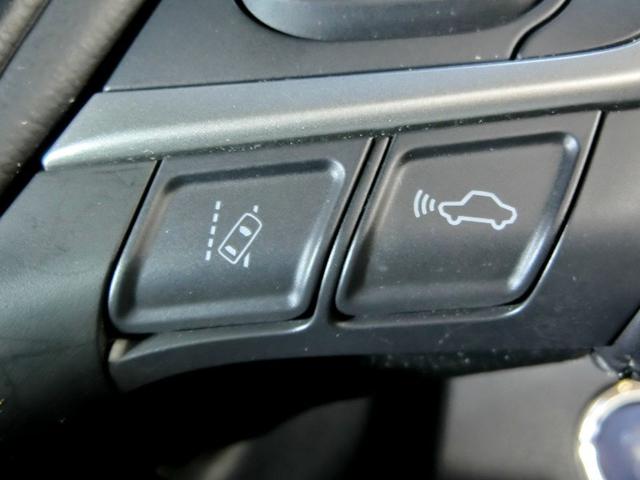 ハリアーハイブリッド プログレス　メタル　アンド　レザーパッケージ　ハイブリッド　ワンオーナー　４ＷＤ　革シート　電動シート　安全装備　衝突被害軽減システム　横滑り防止機能　ＡＢＳ　エアバッグ　オートクルーズコントロール　盗難防止装置　バックカメラ　ＥＴＣ　ドラレコ（5枚目）