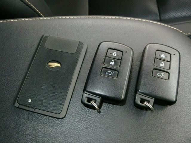 ハリアーハイブリッド プログレス　メタル　アンド　レザーパッケージ　ハイブリッド　ワンオーナー　４ＷＤ　革シート　電動シート　安全装備　衝突被害軽減システム　横滑り防止機能　ＡＢＳ　エアバッグ　オートクルーズコントロール　盗難防止装置　バックカメラ　ＥＴＣ　ドラレコ（16枚目）