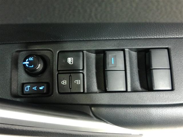 カローラクロス ハイブリッド　Ｚ　ハイブリッド　ワンオーナー　展示・試乗車　ハーフレザー　電動シート　安全装備　衝突被害軽減システム　横滑り防止機能　ＡＢＳ　エアバッグ　オートクルーズコントロール　盗難防止装置　ナビ　バックカメラ（32枚目）