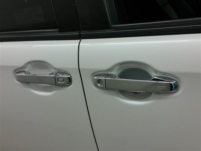 ヴォクシー ＺＳ　煌ＩＩ　衝突被害軽減システム　横滑り防止機能　ＡＢＳ　エアバッグ　オートクルーズコントロール　盗難防止装置　アイドリングストップ　バックカメラ　ＥＴＣ　ドラレコ　ミュージックプレイヤー接続可　ＣＤ　キーレス（7枚目）