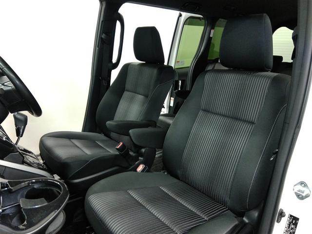 ヴォクシー ＺＳ　煌ＩＩ　衝突被害軽減システム　横滑り防止機能　ＡＢＳ　エアバッグ　オートクルーズコントロール　盗難防止装置　アイドリングストップ　バックカメラ　ＥＴＣ　ドラレコ　ミュージックプレイヤー接続可　ＣＤ　キーレス（12枚目）