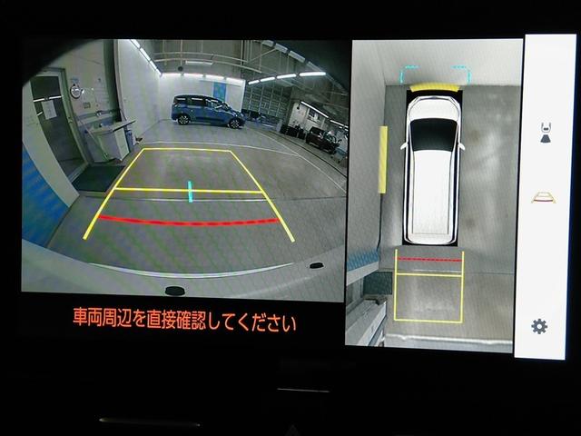 �p�m���~�b�N�r���[���j�^�[�t���ł��B�ԗ����ォ�猩���悤�ȉf�����f�B�X�v���C�I�[�f�B�I��ʂɕ\���B�^�]�Ȃ���̖ڎ������ł͌��ɂ����A�ԗ����ӂ̏󋵂����A���^�C���ł�������m�F�ł��܂��B