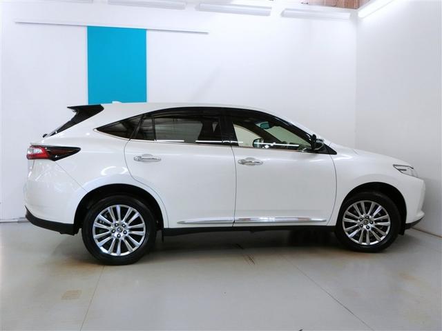 ハリアー プレミアム　ワンオーナー　サンルーフ　電動シート　安全装備　衝突被害軽減システム　横滑り防止機能　ＡＢＳ　エアバッグ　オートクルーズコントロール　盗難防止装置　アイドリングストップ　バックカメラ　ＥＴＣ　ドラレコ（3枚目）