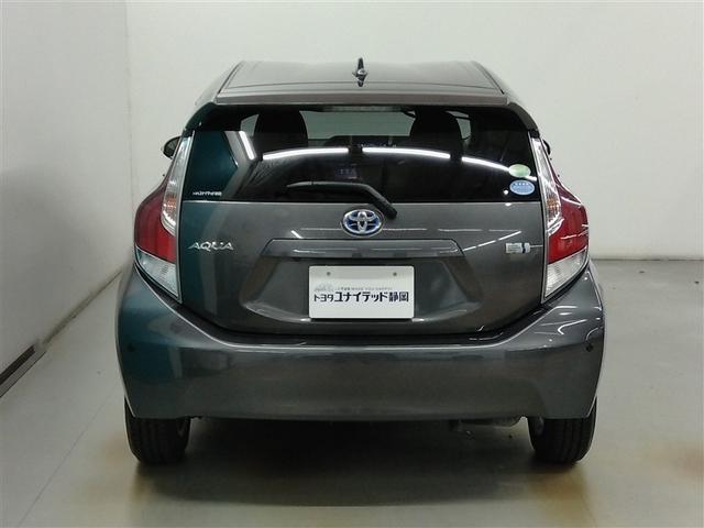 アクア G ハイブリッド 衝突被害軽減システム 横滑り防止機能 ABS エアバッグ オートクルーズコントロール 盗難防止装置 バックカメラ ETC ドラレコ ミュージックプレイヤー接続可 CD スマートキー(4枚目)