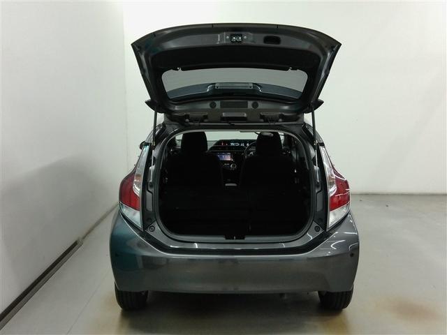 アクア G ハイブリッド 衝突被害軽減システム 横滑り防止機能 ABS エアバッグ オートクルーズコントロール 盗難防止装置 バックカメラ ETC ドラレコ ミュージックプレイヤー接続可 CD スマートキー(17枚目)