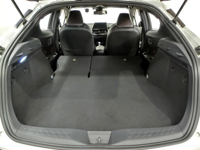 Ｃ－ＨＲ Ｇ　ハイブリッド　ワンオーナー　ハーフレザー　安全装備　衝突被害軽減システム　横滑り防止機能　ＡＢＳ　エアバッグ　オートクルーズコントロール　盗難防止装置　バックカメラ　ＥＴＣ　ドラレコ　ＣＤ　キーレス（7枚目）