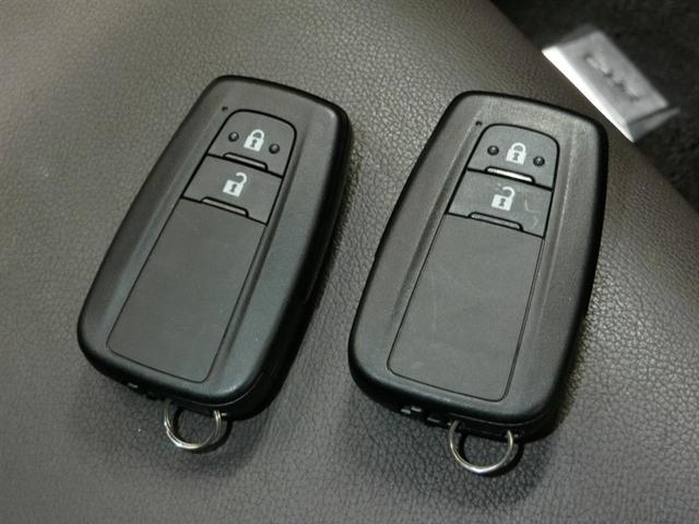 Ｃ－ＨＲ Ｇ　ハイブリッド　ワンオーナー　ハーフレザー　安全装備　衝突被害軽減システム　横滑り防止機能　ＡＢＳ　エアバッグ　オートクルーズコントロール　盗難防止装置　バックカメラ　ＥＴＣ　ドラレコ　ＣＤ　キーレス（35枚目）