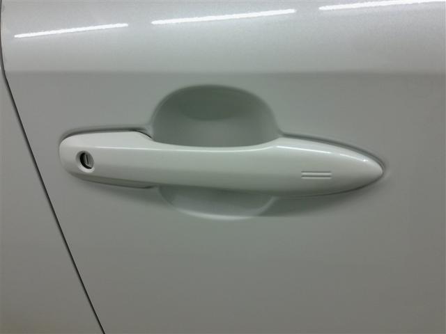 カローラ ダブルバイビー 安全装備 衝突被害軽減システム 横滑り防止機能 ABS エアバッグ オートクルーズコントロール 盗難防止装置 バックカメラ ETC ドラレコ ミュージックプレイヤー接続可 スマートキー キーレス(7枚目)