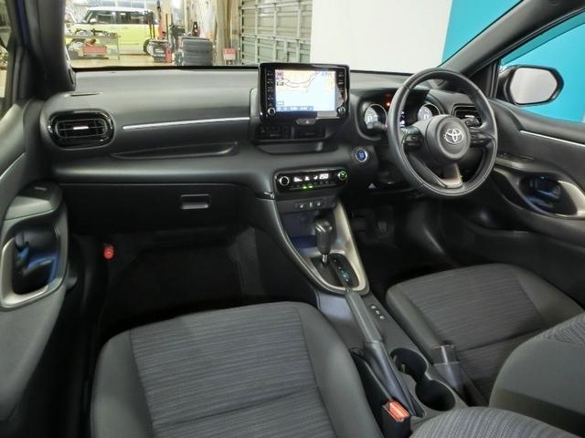 ヤリス ハイブリッドＺ　ハイブリッド　ワンオーナー　展示・試乗車　安全装備　衝突被害軽減システム　横滑り防止機能　ＡＢＳ　エアバッグ　オートクルーズコントロール　盗難防止装置　バックカメラ　ＥＴＣ　ドラレコ　スマートキー（11枚目）