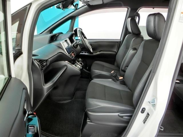 ノア ハイブリッドSi ダブルバイビーII ハイブリッド ワンオーナー 衝突被害軽減システム 横滑り防止機能 ABS エアバッグ オートクルーズコントロール 盗難防止装置 バックカメラ ETC ドラレコ ミュージックプレイヤー接続可 CD(11枚目)