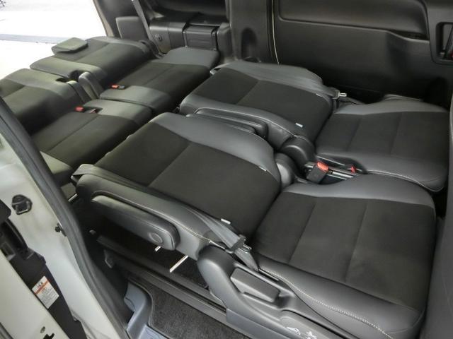 ノア ハイブリッドSi ダブルバイビーII ハイブリッド ワンオーナー 衝突被害軽減システム 横滑り防止機能 ABS エアバッグ オートクルーズコントロール 盗難防止装置 バックカメラ ETC ドラレコ ミュージックプレイヤー接続可 CD(17枚目)