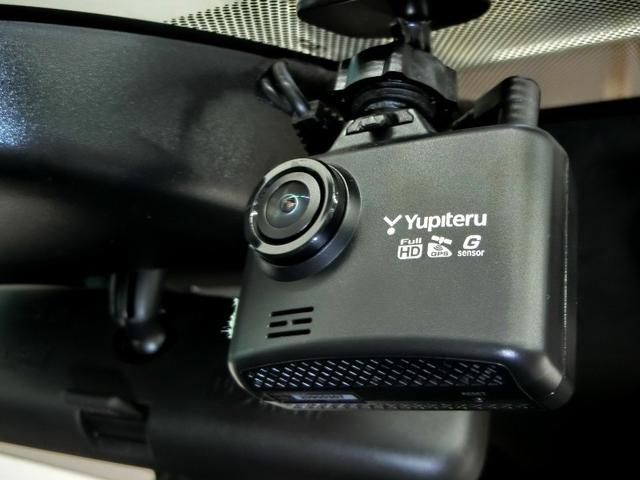 ヴォクシー ハイブリッドS-G ハイブリッド ワンオーナー 寒冷地 安全装備 衝突被害軽減システム 横滑り防止機能 ABS エアバッグ オートクルーズコントロール 盗難防止装置 TV バックカメラ ETC ドラレコ CD キーレス(4枚目)