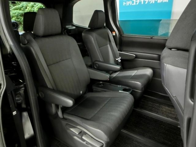 ヴォクシー ハイブリッドS-G ハイブリッド ワンオーナー 寒冷地 安全装備 衝突被害軽減システム 横滑り防止機能 ABS エアバッグ オートクルーズコントロール 盗難防止装置 TV バックカメラ ETC ドラレコ CD キーレス(9枚目)