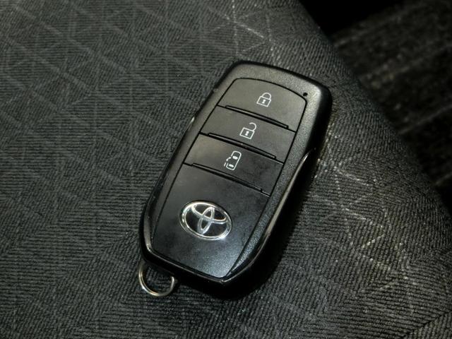 ヴォクシー ハイブリッドS-G ハイブリッド ワンオーナー 寒冷地 安全装備 衝突被害軽減システム 横滑り防止機能 ABS エアバッグ オートクルーズコントロール 盗難防止装置 TV バックカメラ ETC ドラレコ CD キーレス(16枚目)