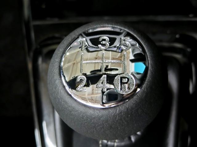 コペン ＧＲ　スポーツ　ワンオーナー　横滑り防止機能　ＡＢＳ　エアバッグ　盗難防止装置　ミュージックプレイヤー接続可　ＣＤ　スマートキー　キーレス　フル装備　ＬＥＤヘッドランプ　アルミホイール（24枚目）