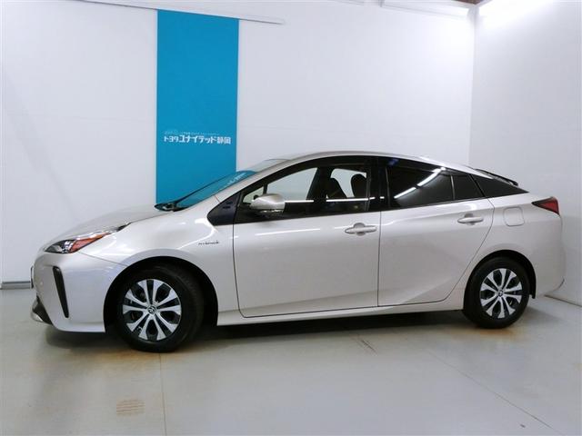 プリウス A ハイブリッド ワンオーナー 電動シート 安全装備 衝突被害軽減システム 横滑り防止機能 ABS エアバッグ オートクルーズコントロール 盗難防止装置 バックカメラ ETC ドラレコ CD スマートキー(3枚目)