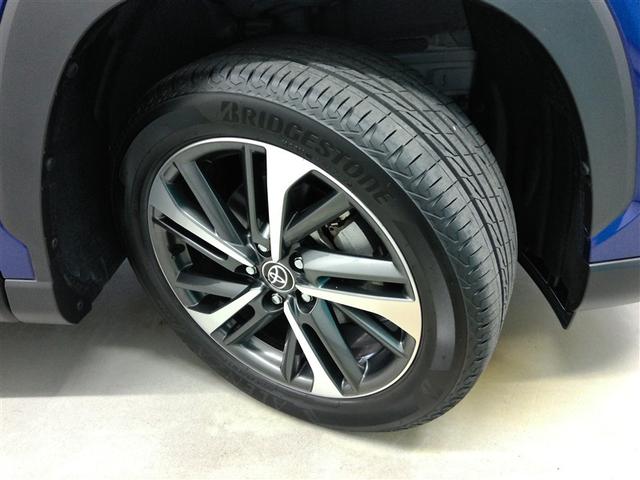 カローラクロス ハイブリッド　Ｚ　ハイブリッド　ワンオーナー　展示・試乗車　ハーフレザー　電動シート　安全装備　衝突被害軽減システム　横滑り防止機能　ＡＢＳ　エアバッグ　オートクルーズコントロール　盗難防止装置　ナビ　バックカメラ（9枚目）