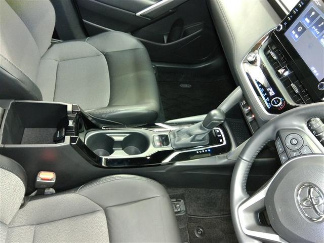 カローラクロス ハイブリッド　Ｚ　ハイブリッド　ワンオーナー　展示・試乗車　ハーフレザー　電動シート　安全装備　衝突被害軽減システム　横滑り防止機能　ＡＢＳ　エアバッグ　オートクルーズコントロール　盗難防止装置　ナビ　バックカメラ（12枚目）