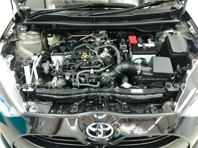 ヤリス Ｚ　展示・試乗車　安全装備　衝突被害軽減システム　横滑り防止機能　ＡＢＳ　エアバッグ　オートクルーズコントロール　盗難防止装置　ナビ　バックカメラ　ミュージックプレイヤー接続可　スマートキー　キーレス（9枚目）