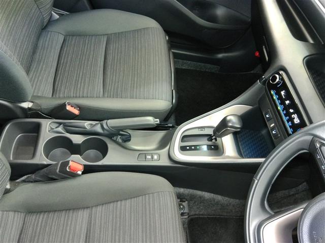 ヤリス Ｚ　展示・試乗車　安全装備　衝突被害軽減システム　横滑り防止機能　ＡＢＳ　エアバッグ　オートクルーズコントロール　盗難防止装置　ナビ　バックカメラ　ミュージックプレイヤー接続可　スマートキー　キーレス（13枚目）