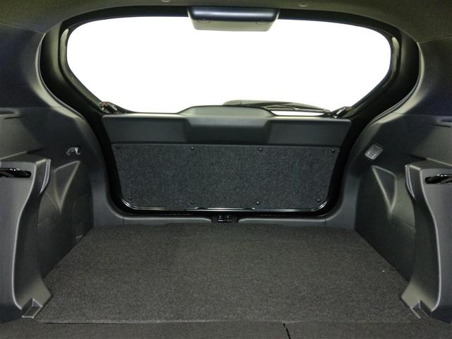 ヤリス Ｚ　展示・試乗車　安全装備　衝突被害軽減システム　横滑り防止機能　ＡＢＳ　エアバッグ　オートクルーズコントロール　盗難防止装置　ナビ　バックカメラ　ミュージックプレイヤー接続可　スマートキー　キーレス（36枚目）