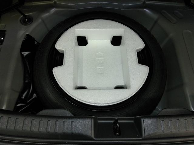 ヤリス Ｚ　展示・試乗車　安全装備　衝突被害軽減システム　横滑り防止機能　ＡＢＳ　エアバッグ　オートクルーズコントロール　盗難防止装置　ナビ　バックカメラ　ミュージックプレイヤー接続可　スマートキー　キーレス（39枚目）