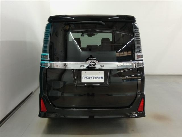 ヴォクシー ＺＳ　煌ＩＩＩ　ワンオーナー　衝突被害軽減システム　横滑り防止機能　ＡＢＳ　エアバッグ　オートクルーズコントロール　盗難防止装置　アイドリングストップ　バックカメラ　後席モニター　ＥＴＣ　ドラレコ　ＣＤ　スマートキー（4枚目）