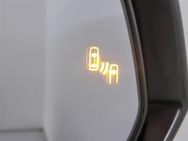 �u���C���h�X�|�b�g���j�^�[�ł��B�׎Ԑ��𑖂�ԗ������[�_�[�Ō��m����ƁA�h�A�~���[�ɓ��ڂ��ꂽ�k�d�c�C���W�P�[�^�[���_�����^�]�҂ɎԐ��ύX�̒��ӂ𑣂��܂��B