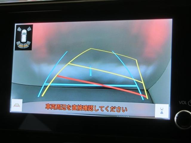 �o�b�N�K�C�h���j�^�[�ŁA������m�F���Ȃ�����S���Ē��Ԃ��邱�Ƃ��ł��܂��B�^�]���S�҂��n���҂��K�{�̋@�\�ł���I