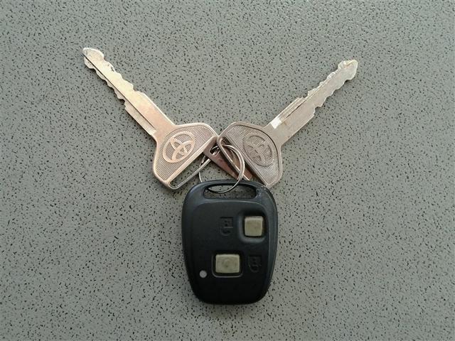 ピクシスバン クルーズターボ ワンオーナー 4WD ABS エアバッグ ETC CD フル装備 マニュアルトランスミッション(32枚目)