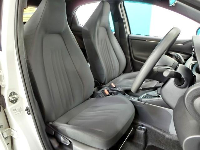 ヤリス X ワンオーナー 展示・試乗車 安全装備 衝突被害軽減システム 横滑り防止機能 ABS エアバッグ 盗難防止装置 ナビ バックカメラ ETC ドラレコ ミュージックプレイヤー接続可 スマートキー キーレス(10枚目)