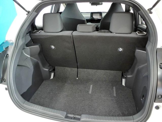 ヤリス X ワンオーナー 展示・試乗車 安全装備 衝突被害軽減システム 横滑り防止機能 ABS エアバッグ 盗難防止装置 ナビ バックカメラ ETC ドラレコ ミュージックプレイヤー接続可 スマートキー キーレス(13枚目)