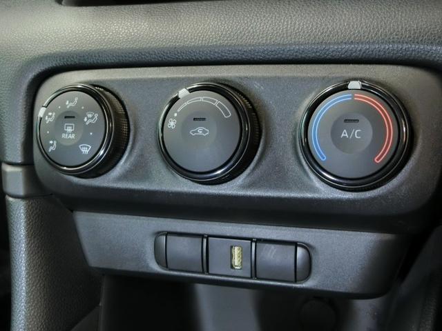 ヤリス X ワンオーナー 展示・試乗車 安全装備 衝突被害軽減システム 横滑り防止機能 ABS エアバッグ 盗難防止装置 ナビ バックカメラ ETC ドラレコ ミュージックプレイヤー接続可 スマートキー キーレス(19枚目)