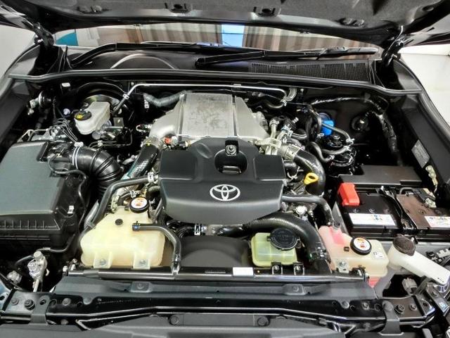 エンジンルームは、隅々までクリーニング済み！自信をもってお勧めできるよになってます！（＾＾）！