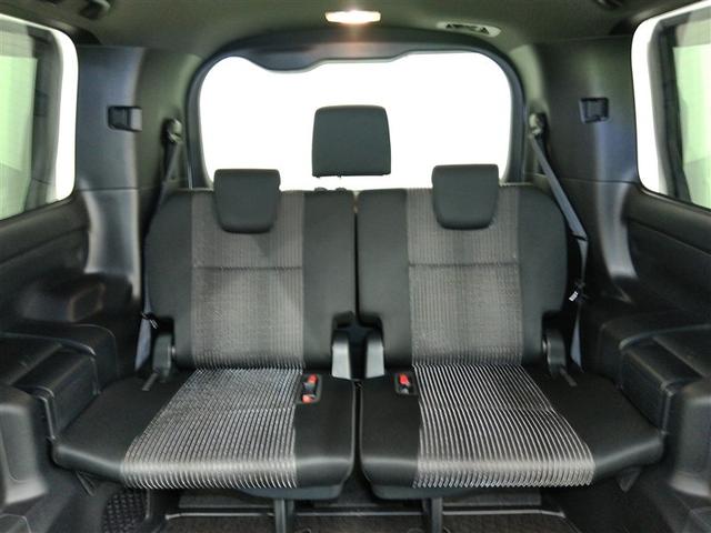 ノア ハイブリッドＳｉ　ハイブリッド　ワンオーナー　衝突被害軽減システム　横滑り防止機能　ＡＢＳ　エアバッグ　オートクルーズコントロール　盗難防止装置　バックカメラ　ＥＴＣ　ミュージックプレイヤー接続可　ＣＤ　スマートキー（19枚目）