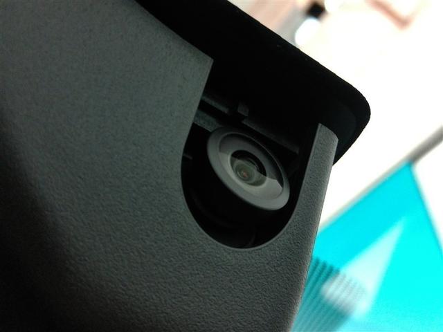 ヤリスクロス ハイブリッドＺ　アドベンチャー　ハイブリッド　電動シート　安全装備　衝突被害軽減システム　横滑り防止機能　ＡＢＳ　エアバッグ　オートクルーズコントロール　盗難防止装置　バックカメラ　ＥＴＣ　ドラレコ　ミュージックプレイヤー接続可（24枚目）