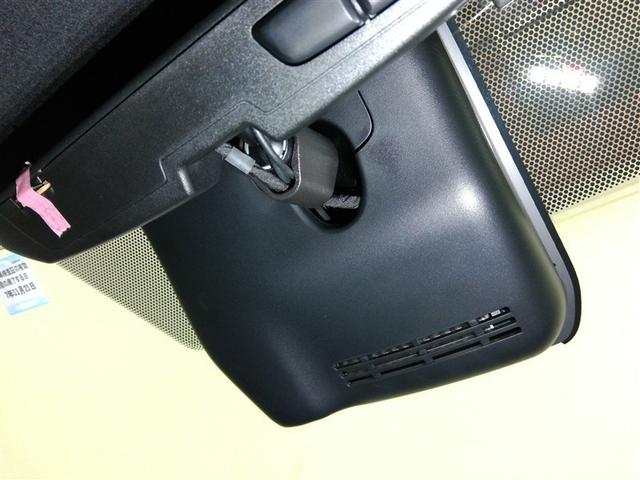 ヤリスクロス ハイブリッドＺ　アドベンチャー　ハイブリッド　電動シート　安全装備　衝突被害軽減システム　横滑り防止機能　ＡＢＳ　エアバッグ　オートクルーズコントロール　盗難防止装置　バックカメラ　ＥＴＣ　ドラレコ　ミュージックプレイヤー接続可（29枚目）