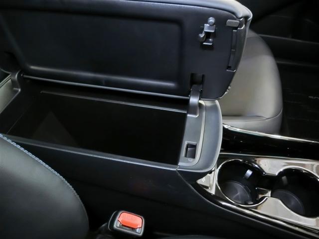 プリウス Aツーリングセレクション ハイブリッド ワンオーナー 電動シート 安全装備 衝突被害軽減システム 横滑り防止機能 ABS エアバッグ オートクルーズコントロール 盗難防止装置 バックカメラ ETC ドラレコ スマートキー(12枚目)