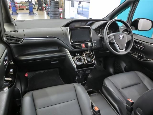 �X�^�C���b�V���ȃf�U�C���̃C���p�l�B�e����X�C�b�`�͎g���₷���ʒu�ɔz�u����Ă܂��B