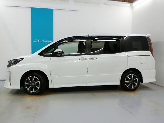 ノア Si ダブルバイビー ワンオーナー 衝突被害軽減システム 横滑り防止機能 ABS エアバッグ オートクルーズコントロール 盗難防止装置 アイドリングストップ バックカメラ ETC ドラレコ ミュージックプレイヤー接続可(3枚目)