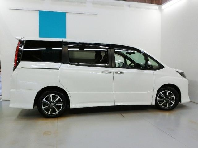 ノア Si ダブルバイビー ワンオーナー 衝突被害軽減システム 横滑り防止機能 ABS エアバッグ オートクルーズコントロール 盗難防止装置 アイドリングストップ バックカメラ ETC ドラレコ ミュージックプレイヤー接続可(4枚目)