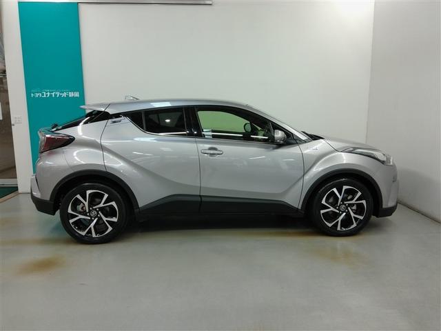 C-HR G ハイブリッド ワンオーナー ハーフレザー 安全装備 衝突被害軽減システム 横滑り防止機能 ABS エアバッグ オートクルーズコントロール 盗難防止装置 バックカメラ ETC ドラレコ CD キーレス(3枚目)