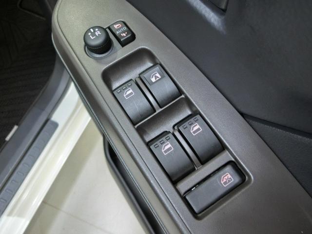 ルーミー G ワンオーナー 衝突被害軽減システム 横滑り防止機能 ABS エアバッグ 盗難防止装置 アイドリングストップ バックカメラ ETC ドラレコ ミュージックプレイヤー接続可 CD スマートキー キーレス(31枚目)