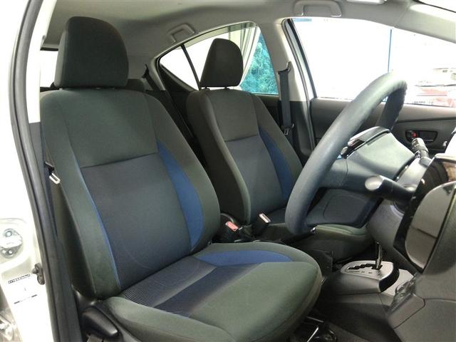 アクア S ハイブリッド 衝突被害軽減システム 横滑り防止機能 ABS エアバッグ 盗難防止装置 バックカメラ ETC ドラレコ ミュージックプレイヤー接続可 CD スマートキー キーレス フル装備 オートマ(11枚目)