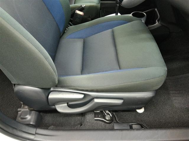 アクア S ハイブリッド 衝突被害軽減システム 横滑り防止機能 ABS エアバッグ 盗難防止装置 バックカメラ ETC ドラレコ ミュージックプレイヤー接続可 CD スマートキー キーレス フル装備 オートマ(12枚目)